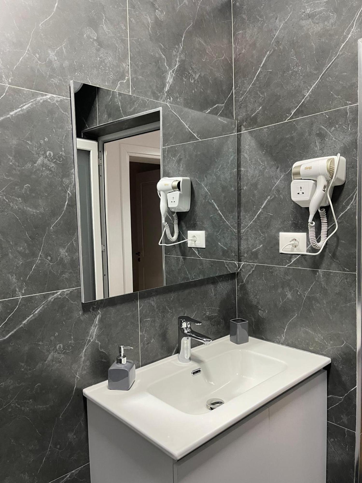 Beratinus Apartment In Berat Center ภายนอก รูปภาพ